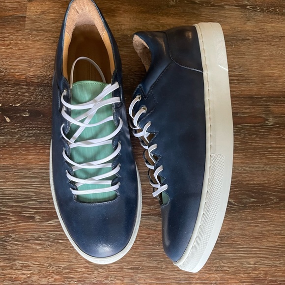 Handmade and hand painted sneakers - Picture 2 of 4